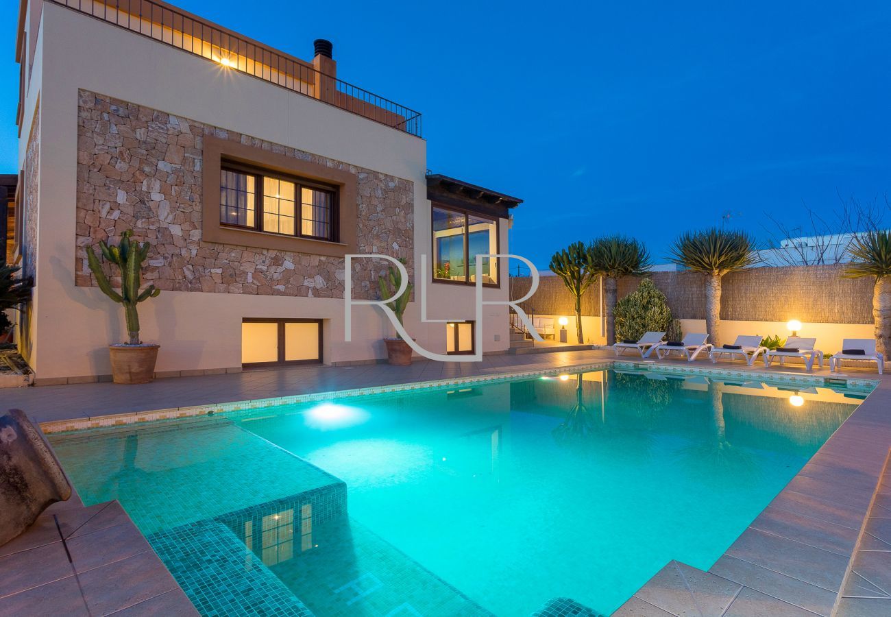 Villa in Ibiza / Eivissa - Villa Amaranthine